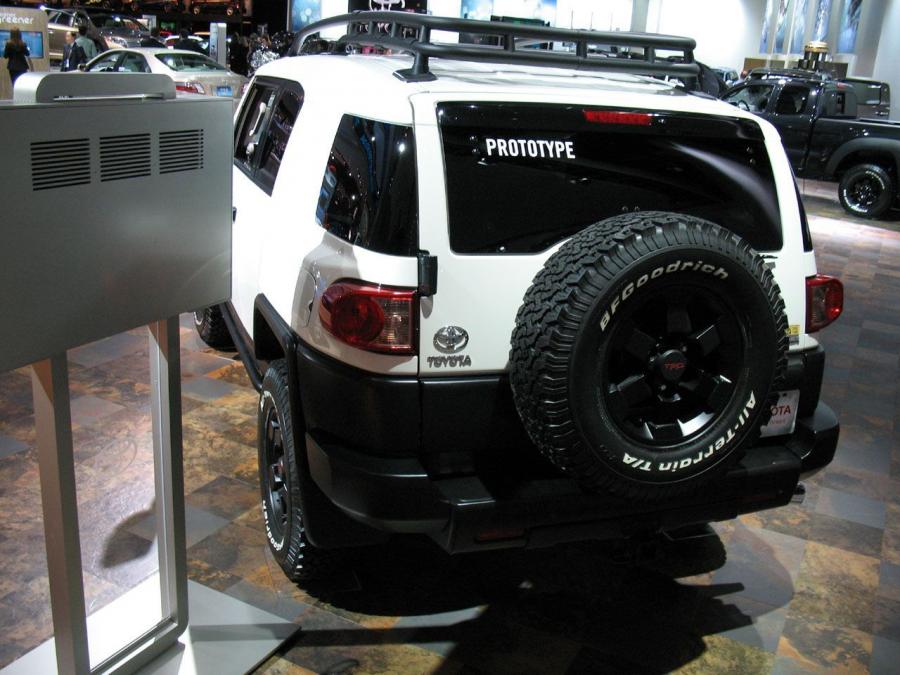  Toyota FJ Cruiser Trail Teams Edition 2008 года  (фото 13 из 20)